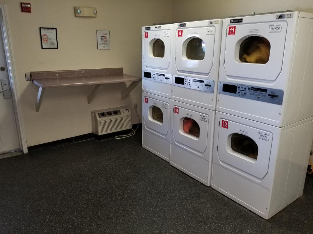 Intown Suites Extended Stay San Antonio Tx - Leon Valley North Екстериор снимка